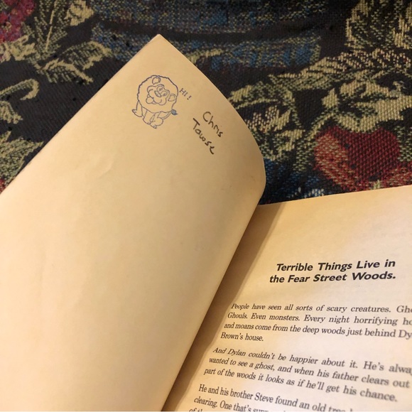 Lot of 5 Ghosts of Fear Street by R.L. Stine books - Picture 11 of 15